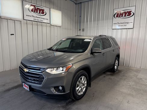 Used 2018 Chevrolet Traverse LT AWD/4WD image 16