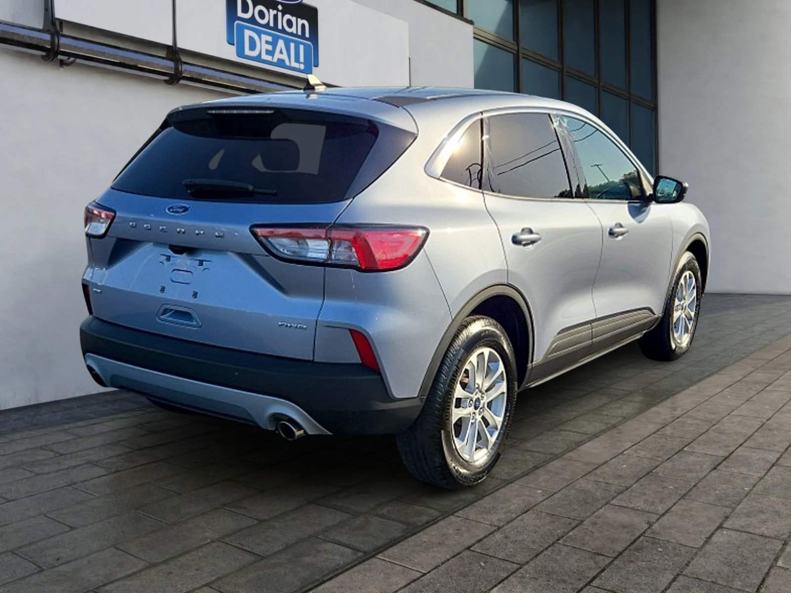 Used 2022 Ford Escape SE w/ Convenience Package AWD/4WD image 3