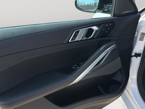 Used 2023 BMW X6 xDrive40i w/ Executive Package image 10