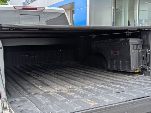 Used 2022 Chevrolet Silverado 2500 LT w/ Convenience Package AWD/4WD image 10