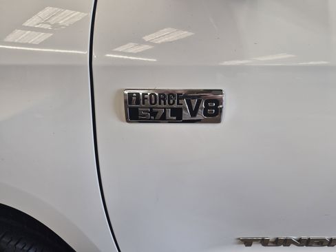 Used 2021 Toyota Tundra SR5 AWD/4WD image 9