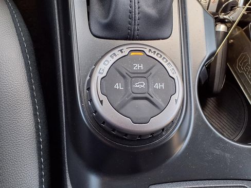Used 2024 Ford Bronco Outer Banks AWD/4WD image 14