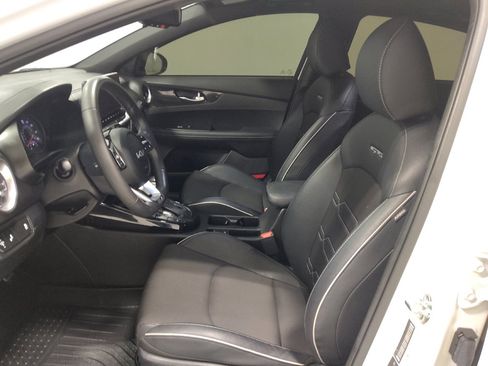 Used 2023 Kia Forte GT-Line w/ GT-Line Premium Package FWD image 17