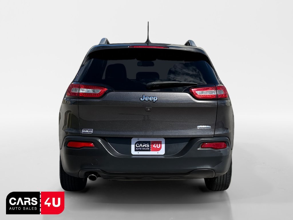 Used 2018 Jeep Cherokee Latitude Plus FWD image 6