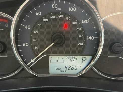 Used 2016 Toyota Corolla LE FWD image 18