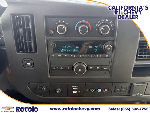 Used 2025 Chevrolet Express 3500 LT w/ LT Preferred Equipment Group RWD image 18