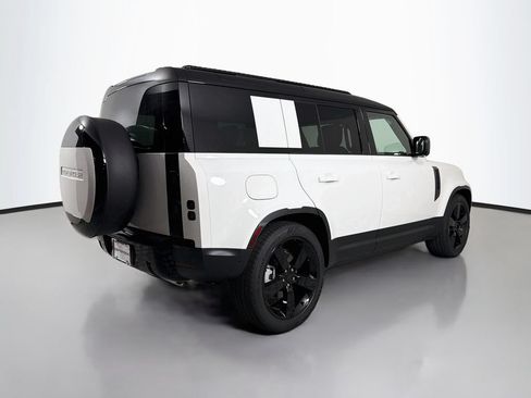 New 2026 Land Rover Defender 110 S AWD/4WD image 5