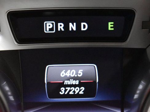 Used 2015 Mercedes-Benz SL 400 image 3