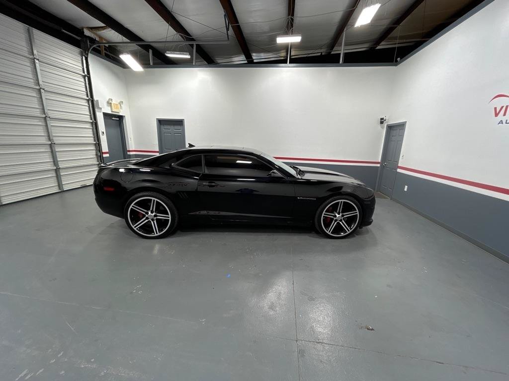 Used 2013 Chevrolet Camaro SS w/ Silver Rally Stripe Package RWD image 7