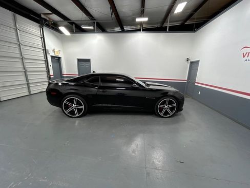 Used 2013 Chevrolet Camaro SS w/ Silver Rally Stripe Package RWD image 7