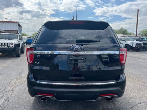 Used 2018 Ford Explorer XLT w/ Equipment Group 202A FWD image 6
