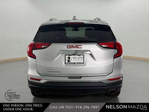 Used 2020 GMC Terrain SLT w/ Preferred Package FWD image 7