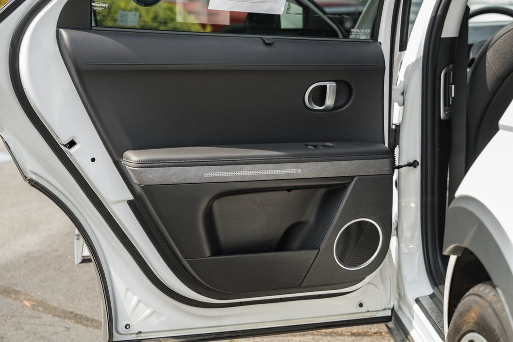 Used 2024 Hyundai Ioniq 5 Limited AWD/4WD image 36
