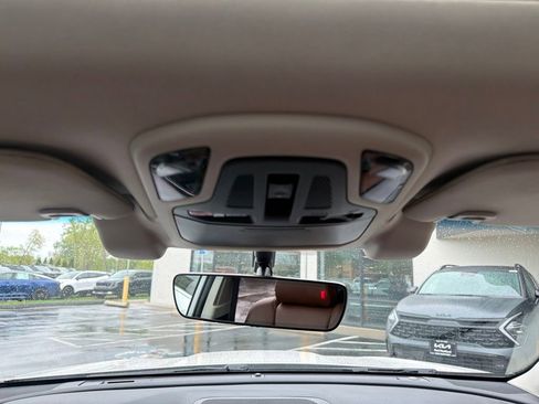 Used 2021 Subaru Outback Touring AWD/4WD image 25