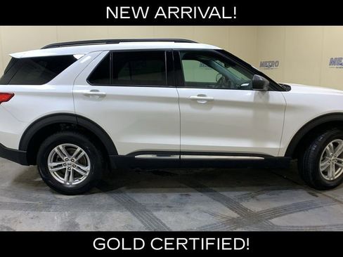 Certified 2023 Ford Explorer XLT AWD/4WD image 2