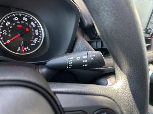 Certified 2022 Toyota RAV4 LE FWD image 29