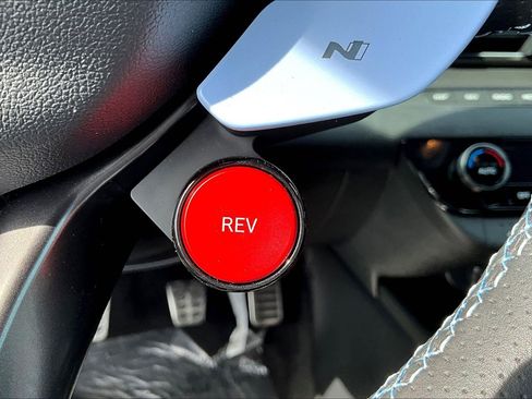 New 2025 Hyundai Elantra N FWD image 23
