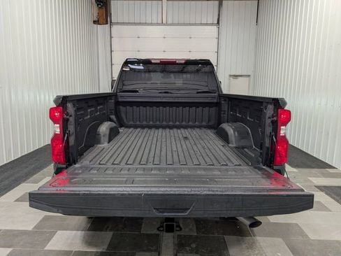 Used 2025 Chevrolet Silverado 2500 Custom w/ Custom Convenience Package image 22