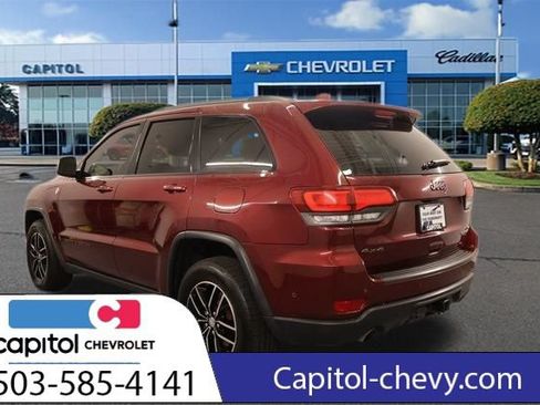 Used 2018 Jeep Grand Cherokee Trailhawk w/ Trailhawk Luxury Group AWD/4WD image 6