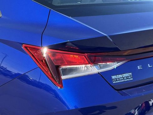 Certified 2022 Hyundai Elantra SEL w/ Convenience Package FWD image 10