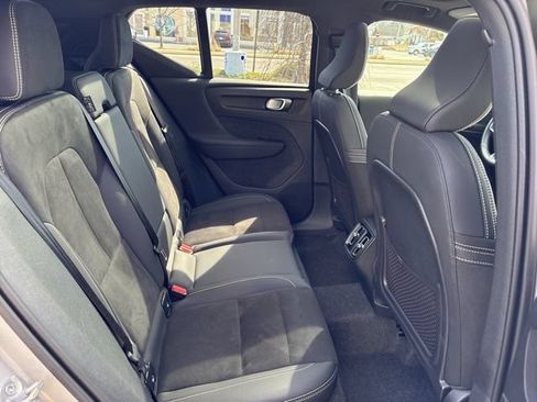 Used 2025 Volvo XC40 B5 Plus AWD/4WD image 14