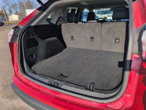 Used 2022 Ford Edge SEL w/ Convenience Package image 28