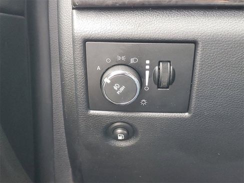 Used 2012 Jeep Grand Cherokee Laredo image 14