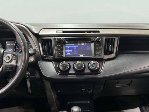 Used 2017 Toyota RAV4 LE w/ All Weather Liner Package AWD/4WD image 22