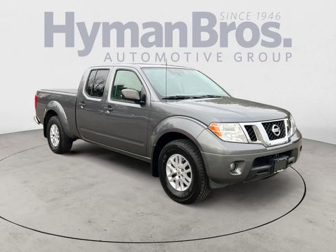 Used 2019 Nissan Frontier SV image 1