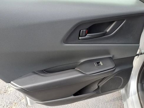 Used 2024 Toyota Prius LE image 20