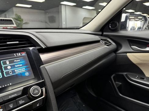 Used 2019 Honda Civic EX image 27