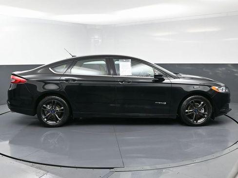 Used 2018 Ford Fusion S image 8