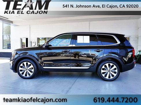 Certified 2022 Kia Telluride S FWD image 6