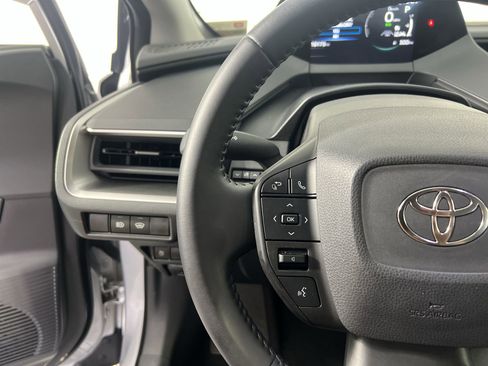 Used 2023 Toyota Prius LE FWD image 18