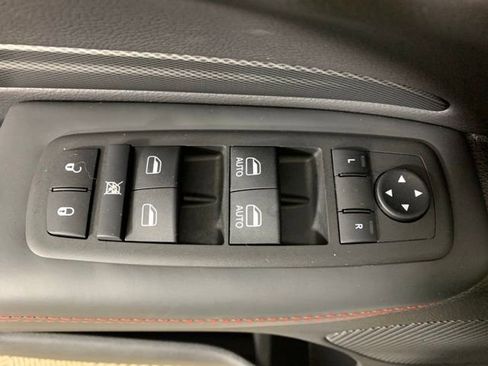 Used 2025 Dodge Durango R/T image 32