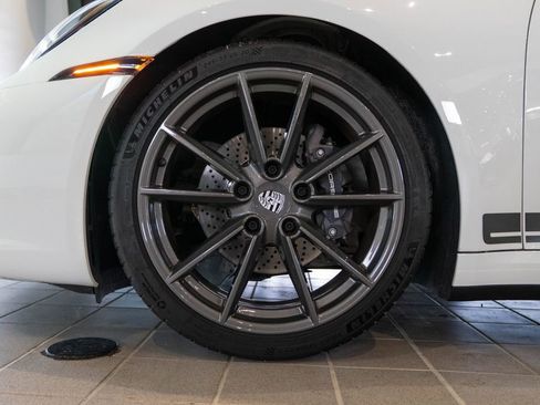 Certified 2024 Porsche 911 Carrera T RWD image 12
