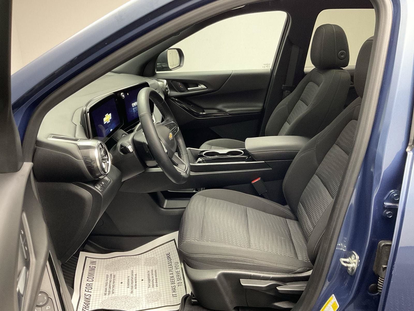 Certified 2025 Chevrolet Equinox LT w/ LPO, Floor Liner Package FWD image 12
