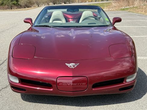 Used 2003 Chevrolet Corvette Convertible w/ Preferred Equipment Group1 image 13