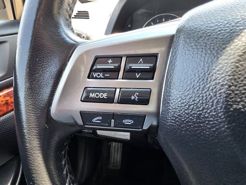 Used 2012 Subaru Outback 3.6R Limited w/ Moonroof Pkg AWD/4WD image 29