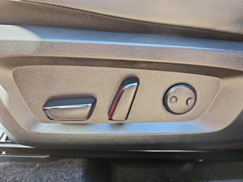 Used 2024 Mitsubishi Outlander SE AWD/4WD image 8