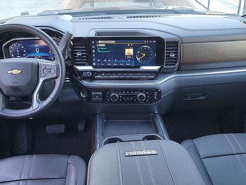 Used 2024 Chevrolet Silverado 2500 High Country w/ High Country Premium Package image 22