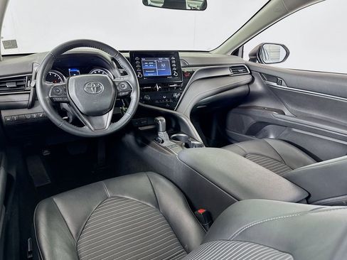 Used 2024 Toyota Camry SE w/ Cold Weather Package image 30