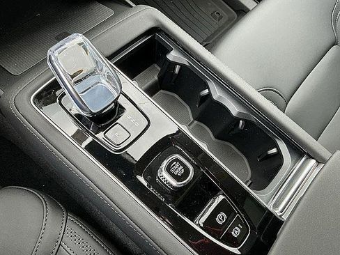 New 2026 Volvo XC90 T8 Plus w/ Protection Package AWD/4WD image 18