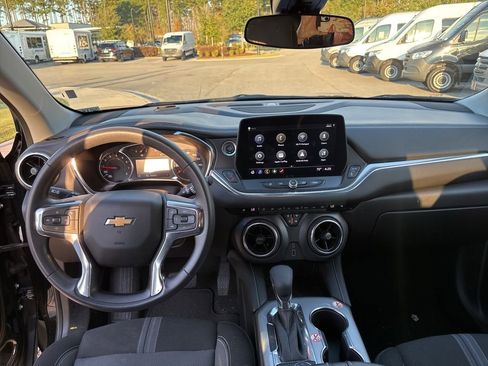Used 2025 Chevrolet Blazer LT image 45