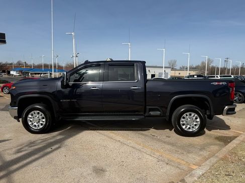 Used 2024 Chevrolet Silverado 2500 LTZ image 6