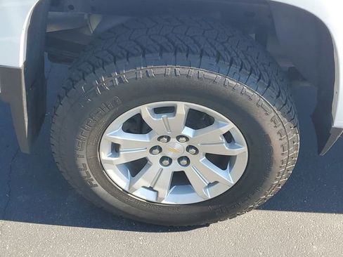 Certified 2022 Chevrolet Colorado LT w/ Safety Package AWD/4WD image 5