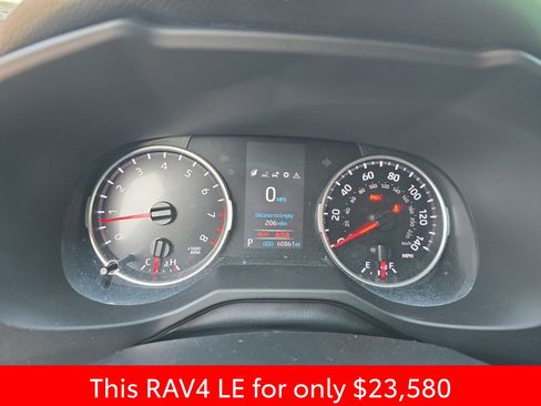Used 2022 Toyota RAV4 LE image 23