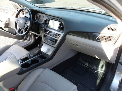 Used 2015 Hyundai Sonata Limited w/ Option Group 05 image 12