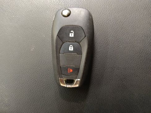 Used 2024 Chevrolet Trax LS FWD image 32