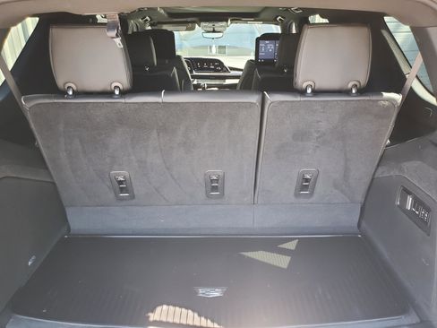 Used 2021 Cadillac Escalade Sport w/ Driver Assist Tech Package AWD/4WD image 11